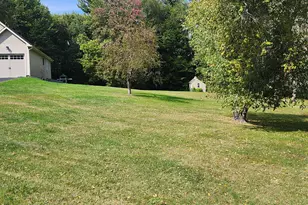 10 Lillybrook Rd, Pittsfield, MA 01201 - Photo 16