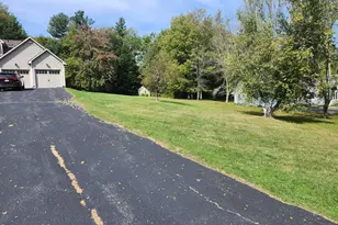 10 Lillybrook Rd, Pittsfield, MA 01201 - Photo 12