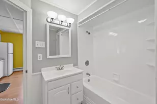 559 Onota St, Pittsfield, MA 01201 - Photo 16