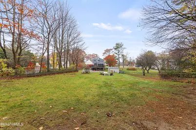 386 Cheshire Rd, Pittsfield, MA 01201 - Photo 44