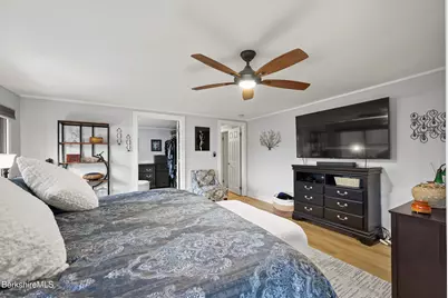 386 Cheshire Rd, Pittsfield, MA 01201 - Photo 26