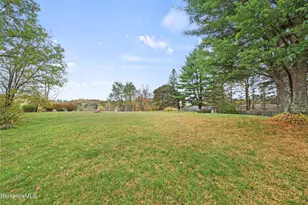 8 Samson St, Pittsfield, MA 01201 - Photo 32