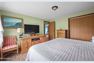 8 Samson St, Pittsfield, MA 01201 - Photo 14