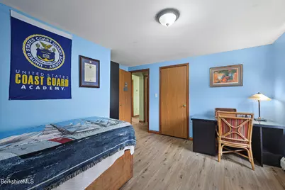 8 Samson St, Pittsfield, MA 01201 - Photo 16