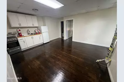 40 Perrine Ave #1, Pittsfield, MA 01201 - Photo 10