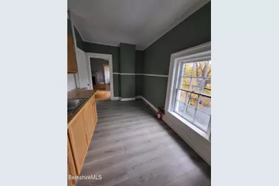 40 Perrine Ave #4, Pittsfield, MA 01201 - Photo 12