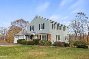 57 Palomino Dr, Pittsfield, MA 01201 - Photo 2