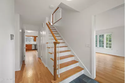 57 Palomino Dr, Pittsfield, MA 01201 - Photo 4