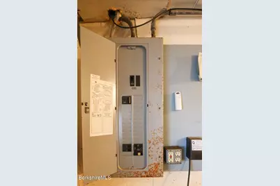 33 Gattuso Dr, North Adams, MA 01247 - Photo 26