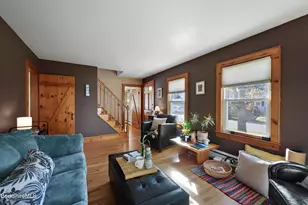 39 Lowden St, Pittsfield, MA 01201 - Photo 8