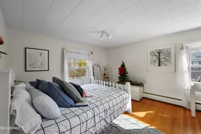 39 Lowden St, Pittsfield, MA 01201 - Photo 26