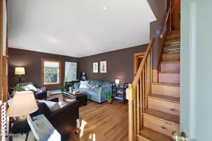 39 Lowden St, Pittsfield, MA 01201 - Photo 4