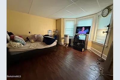 41 Brown St, Pittsfield, MA 01201 - Photo 10