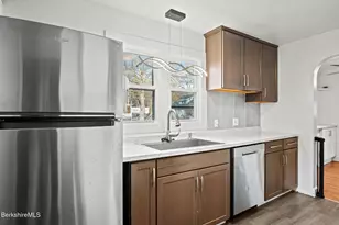 11 Mc Allister St, Pittsfield, MA 01201 - Photo 4