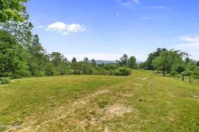 499 Gale Ave, Pittsfield, MA 01201 - Photo 4