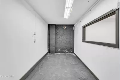 260 Columbus Ave, Pittsfield, MA 01201 - Photo 18