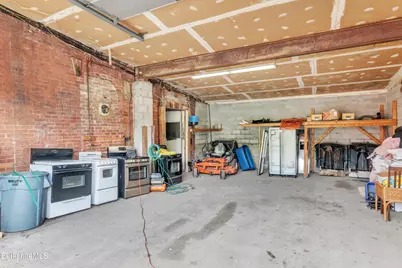 260 Columbus Ave, Pittsfield, MA 01201 - Photo 22