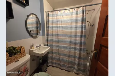 13 Water St, Adams, MA 01220 - Photo 10