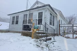 13 Water St, Adams, MA 01220 - Photo 1