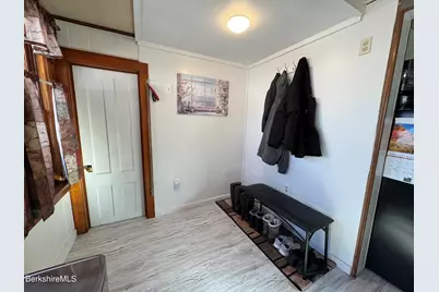 13 Water St, Adams, MA 01220 - Photo 8