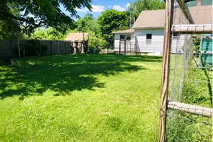 13 Water St, Adams, MA 01220 - Photo 14