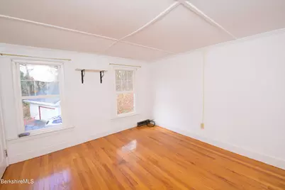 363 Henderson Rd, Williamstown, MA 01267 - Photo 20