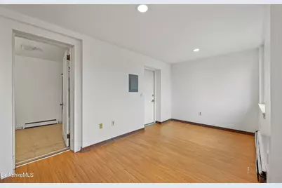 55 Crystal St, Lenox, MA 01240 - Photo 34