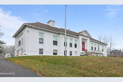 55 Crystal St, Lenox, MA 01240 - Photo 4