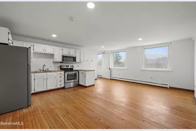 55 Crystal St, Lenox, MA 01240 - Photo 28