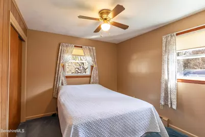 100 Elaine Dr, Pittsfield, MA 01201 - Photo 28