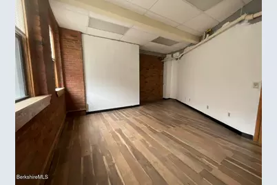 34 Depot St, Pittsfield, MA 01201 - Photo 8