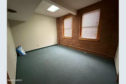 34 Depot St, Pittsfield, MA 01201 - Photo 16