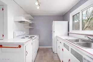 16 Swamp Rd, West Stockbridge, MA 01266 - Photo 14