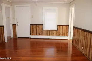 35 Pleasant St, Pittsfield, MA 01201 - Photo 18