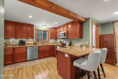 55 Newton Ave, Pittsfield, MA 01201 - Photo 10