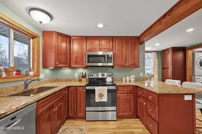 55 Newton Ave, Pittsfield, MA 01201 - Photo 12