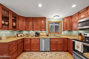 55 Newton Ave, Pittsfield, MA 01201 - Photo 12