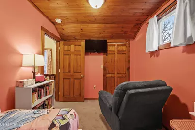 55 Newton Ave, Pittsfield, MA 01201 - Photo 20