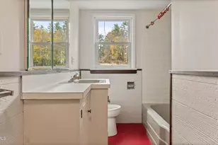 3 Pleasant View Dr, Great Barrington, MA 01230 - Photo 22