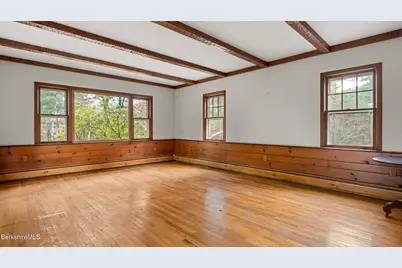 3 Pleasant View Dr, Great Barrington, MA 01230 - Photo 4