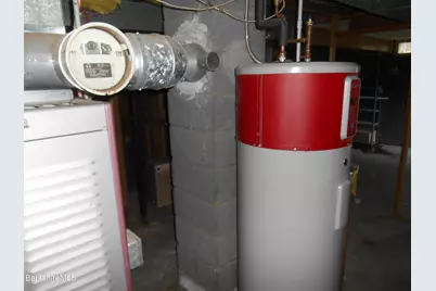 14 Glassworks Rd, Lanesborough, MA 01224 - Photo 22