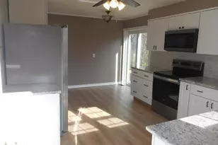 14 Glassworks Rd, Lanesborough, MA 01224 - Photo 4