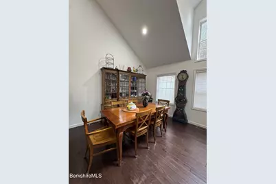 9102 Mountainside Dr, Hancock, MA 01237 - Photo 10
