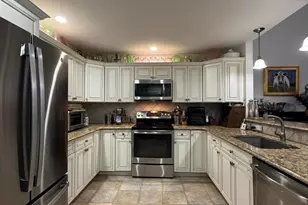 9102 Mountainside Dr, Hancock, MA 01237 - Photo 6