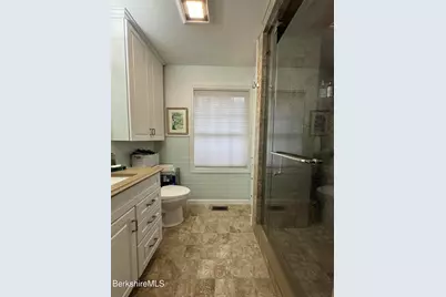 9102 Mountainside Dr, Hancock, MA 01237 - Photo 14