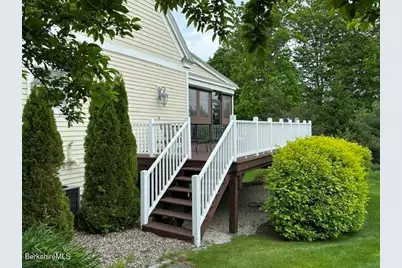 9 October Hill Dr, Lenox, MA 01240 - Photo 10