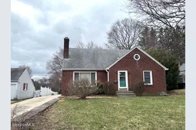 135 Allengate Ave, Pittsfield, MA 01201 - Photo 46