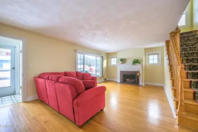 135 Allengate Ave, Pittsfield, MA 01201 - Photo 4