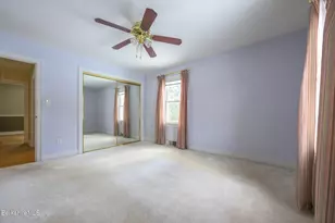 135 Allengate Ave, Pittsfield, MA 01201 - Photo 14