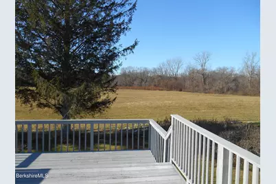 31 Eric Dr, Pittsfield, MA 01201 - Photo 2